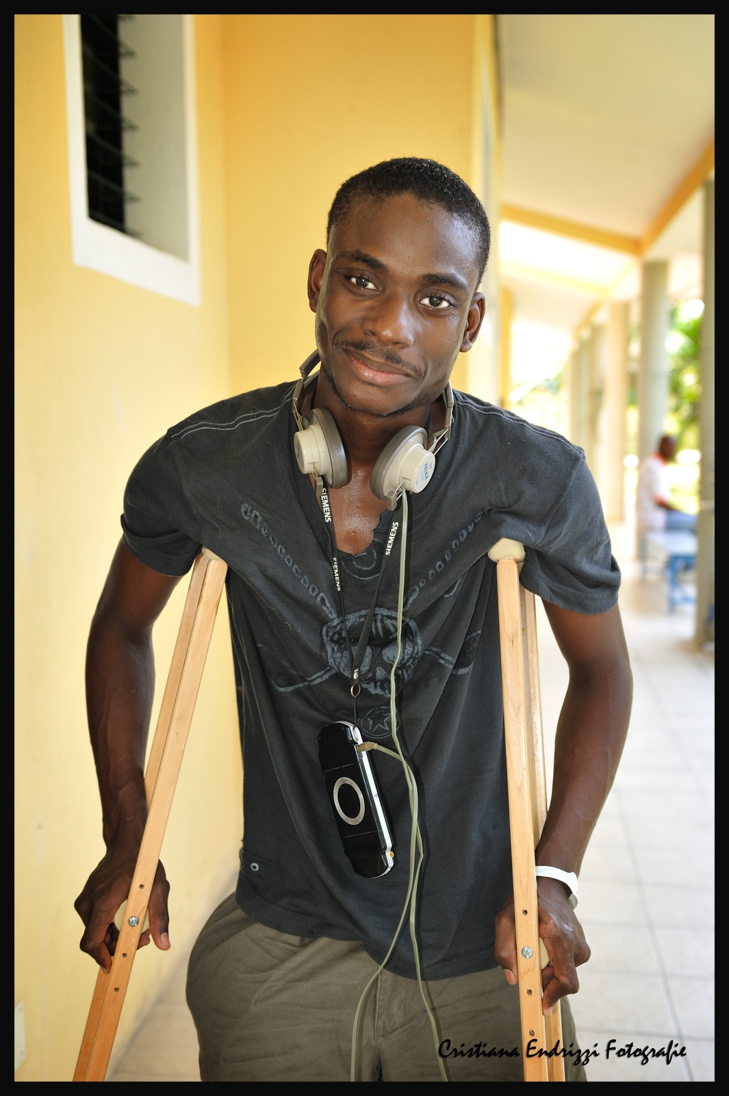 Hands for Haiti 02